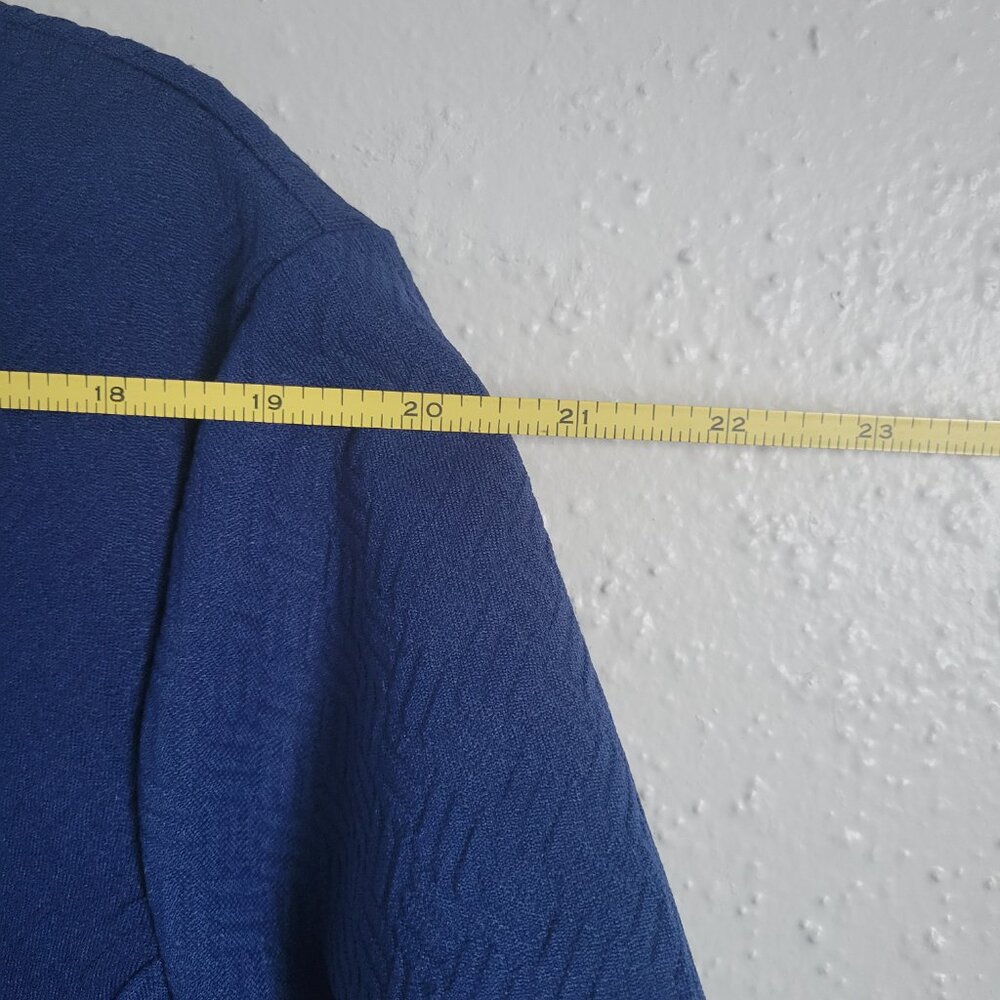 Liz Claiborne Woman's Blouse - Picture 5 of 6